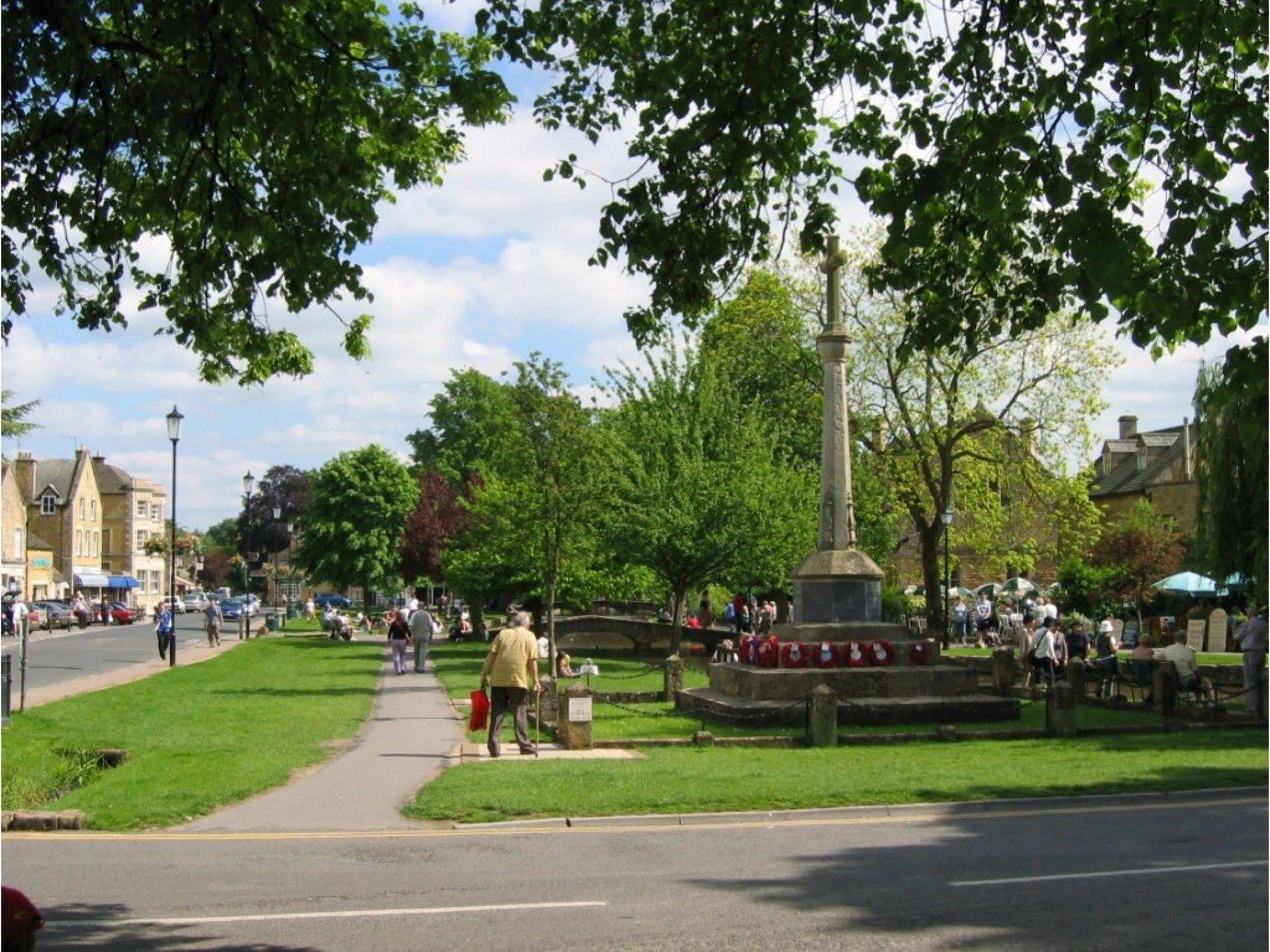 The Mousetrap Inn Bourton-on-the-Water Exteriör bild